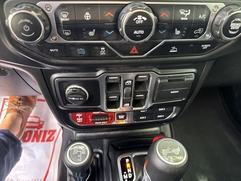 Used 2022 Jeep Wrangler Unlimited Rubicon 4xe w/ Steel Bumper Group image 37