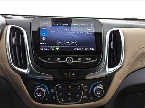 Used 2022 Chevrolet Equinox Premier AWD/4WD image 27