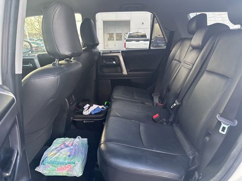 Used 2022 Toyota 4Runner SR5 image 7