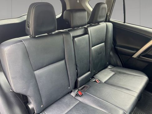 Used 2016 Toyota RAV4 Limited AWD/4WD image 17
