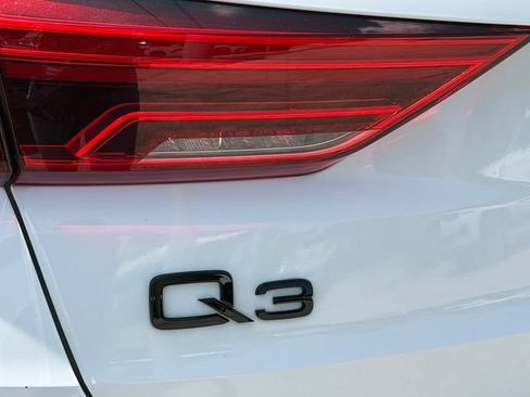 Used 2021 Audi Q3 2.0T Premium Plus w/ Premium Plus Package AWD/4WD image 10
