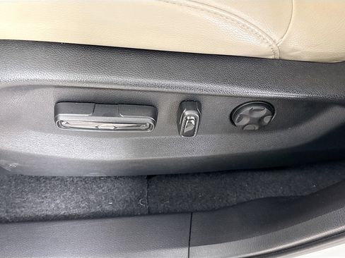 Used 2020 Honda CR-V Touring image 24