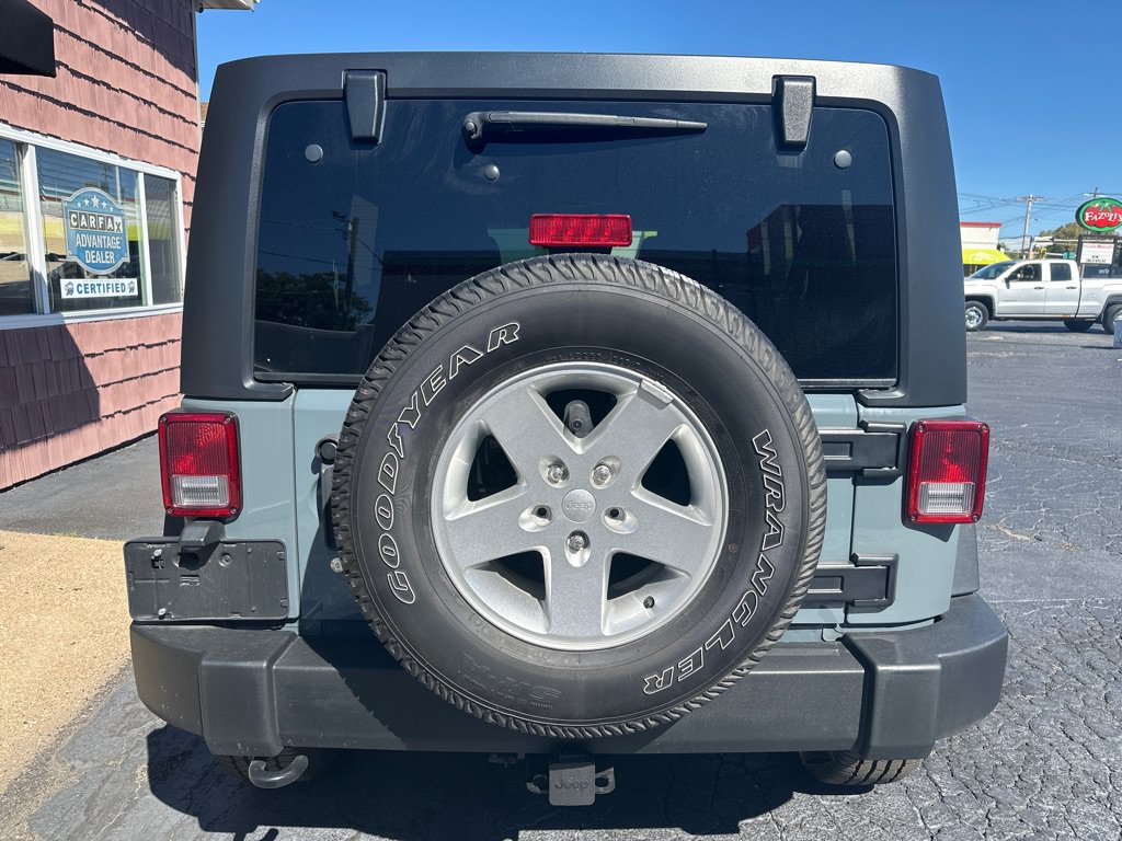 Used 2014 Jeep Wrangler Unlimited Sport w/ Quick Order Package 24S AWD/4WD image 4