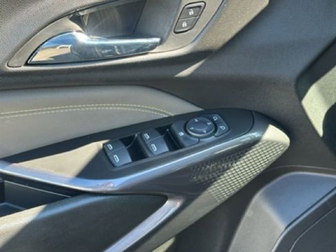 New 2025 Chevrolet Trax ACTIV image 9