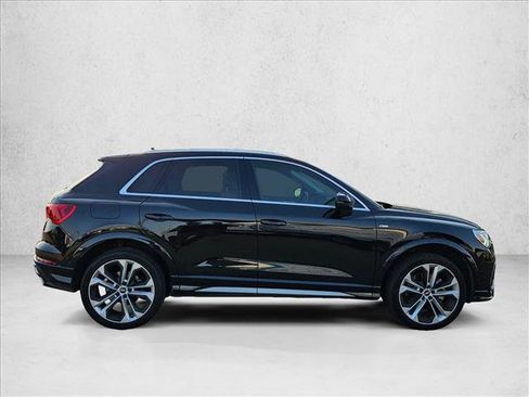 Used 2021 Audi Q3 2.0T Premium Plus w/ Premium Plus Package AWD/4WD image 4