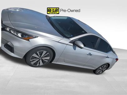 Used 2022 Nissan Altima 2.5 SV