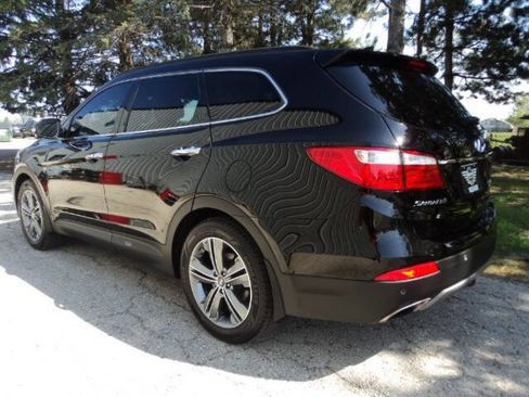 Used 2016 Hyundai Santa Fe Limited w/ Option Group 04 FWD image 2