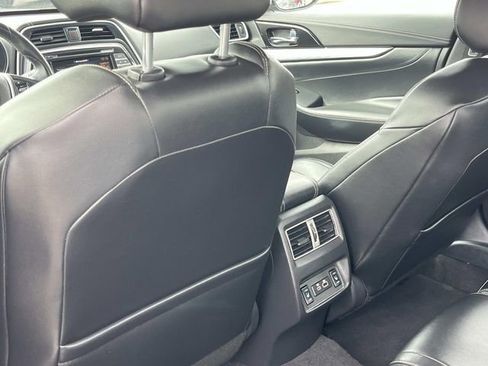 Certified 2023 Nissan Maxima SL FWD image 19