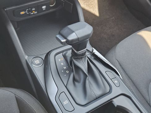 New 2026 Kia K4 FWD image 18