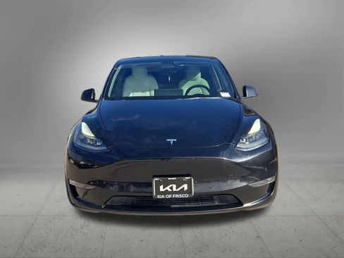 Used 2021 Tesla Model Y Performance image 9