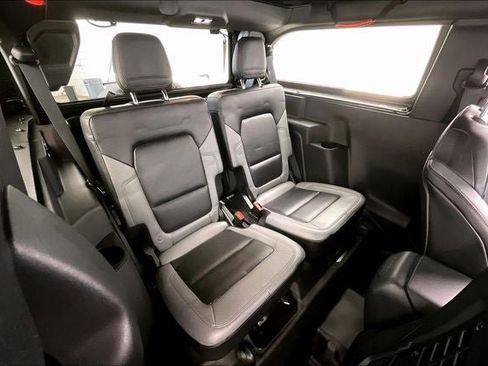 Used 2024 Ford Bronco Big Bend image 18