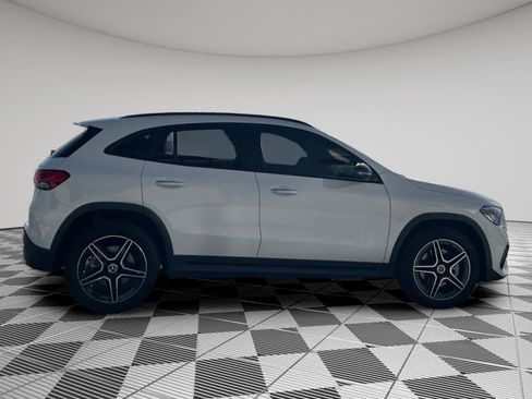 Used 2022 Mercedes-Benz GLA 250 4MATIC image 8