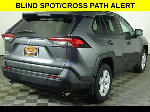 Used 2021 Toyota RAV4 XLE image 9