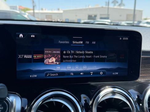 Used 2026 Mercedes-Benz GLB 250 image 20