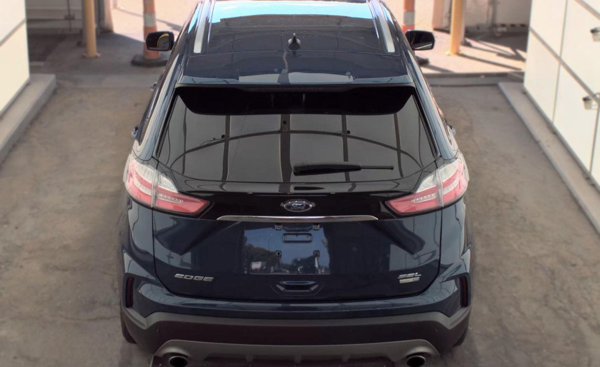 Used 2020 Ford Edge SEL w/ Convenience Package AWD/4WD image 9