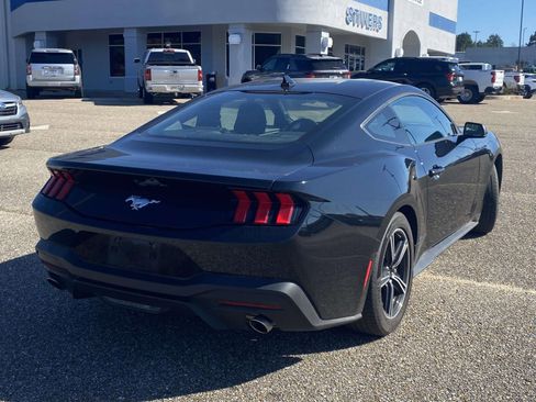 Used 2024 Ford Mustang Premium image 7