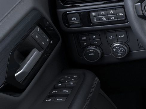 Used 2025 GMC Yukon Denali w/ Denali Reserve Package image 23