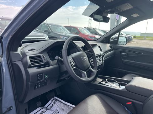 Used 2026 Honda Ridgeline Black Edition image 14