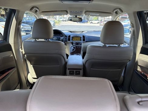 Used 2009 Toyota Venza image 30
