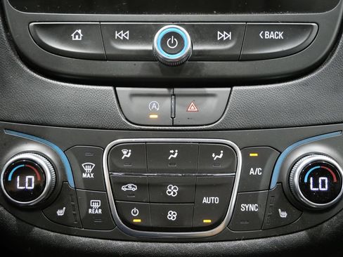 Used 2024 Chevrolet Malibu LT FWD image 19