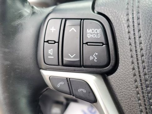 Used 2019 Toyota Highlander Limited AWD/4WD image 9