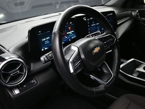 Used 2025 Chevrolet Equinox LT image 12