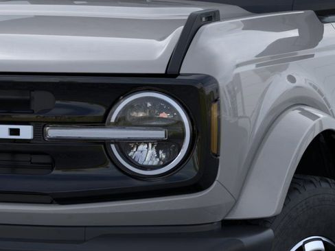 New 2026 Ford Bronco Outer Banks AWD/4WD image 19