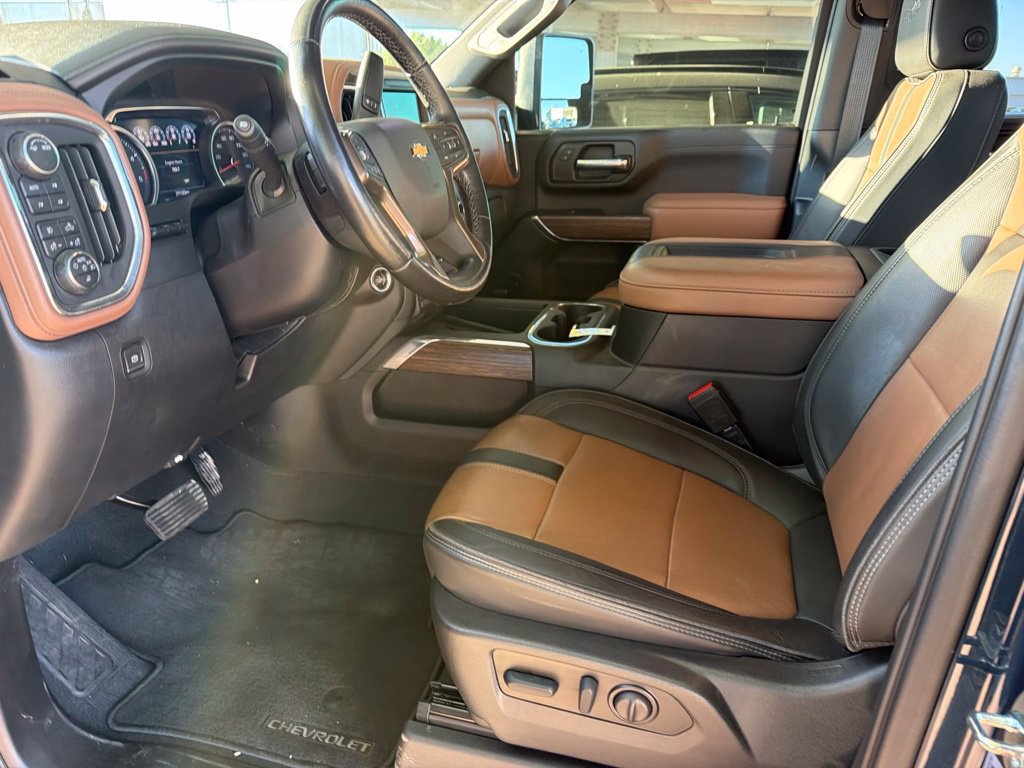 Used 2022 Chevrolet Silverado 3500 High Country w/ Z71 Off-Road Package AWD/4WD image 7