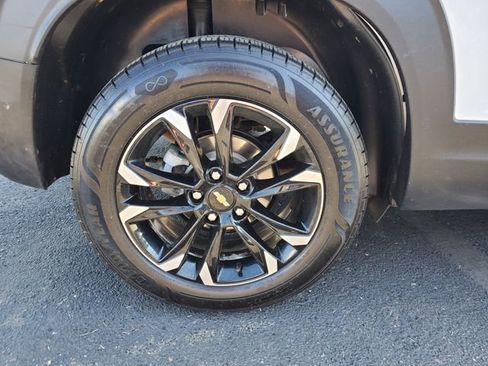 Certified 2023 Chevrolet TrailBlazer LT w/ Convenience Package AWD/4WD image 9