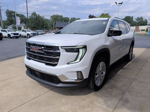 Used 2026 GMC Acadia Elevation w/ Elevation Premium Package FWD image 4