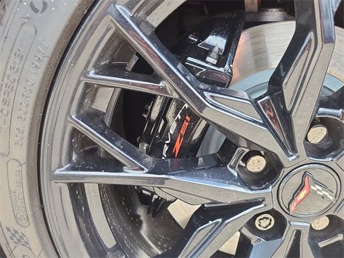 New 2025 Chevrolet Corvette Stingray Premium Conv w/ Z51 Performance Package image 14