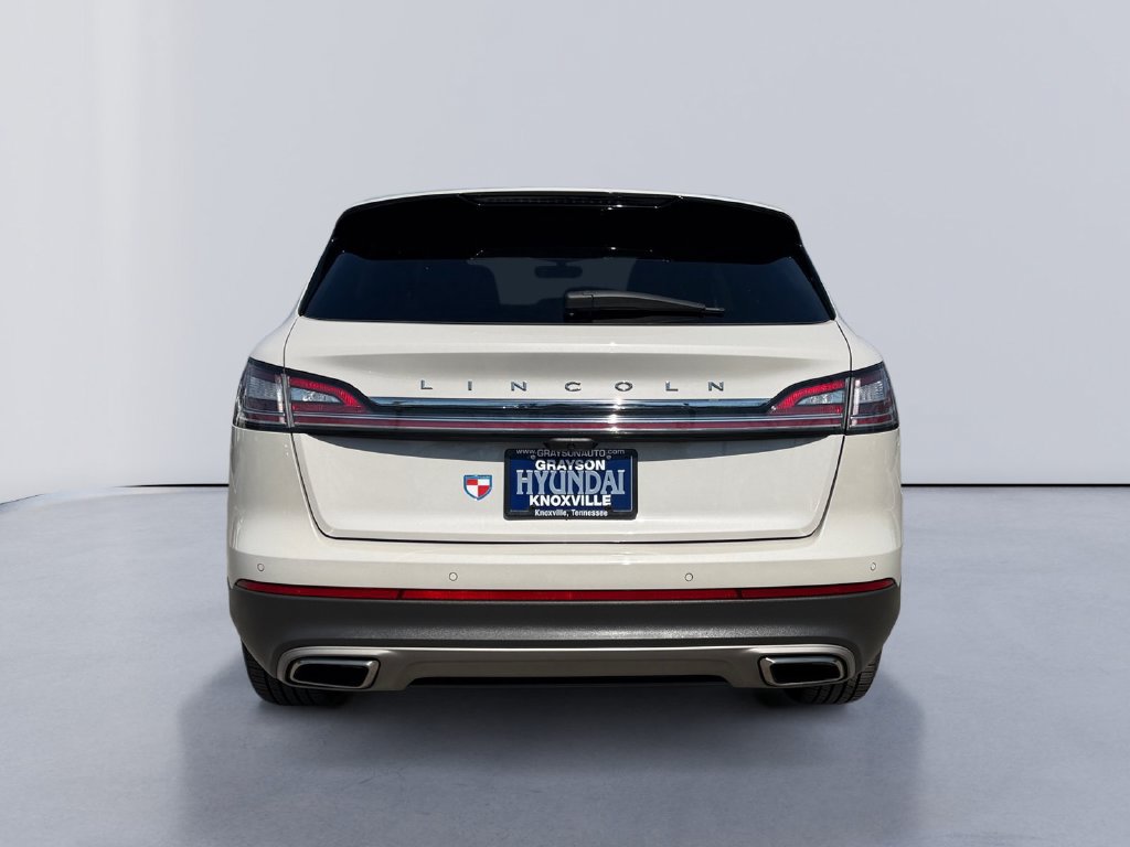 Used 2022 Lincoln Nautilus AWD w/ Premium Package image 4