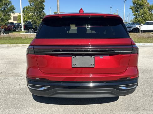 New 2026 Lincoln Nautilus Premier image 7