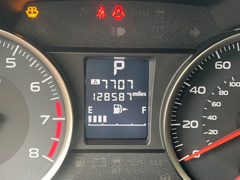 Used 2014 Subaru Crosstrek 2.0i Limited AWD/4WD image 11