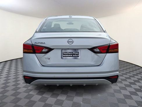 Certified 2025 Nissan Altima 2.5 SV image 6