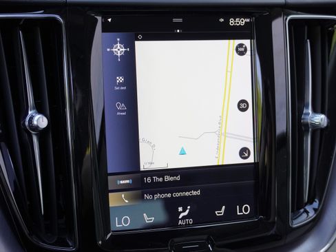 Used 2020 Volvo XC60 T5 Momentum w/ Protection Package FWD image 27