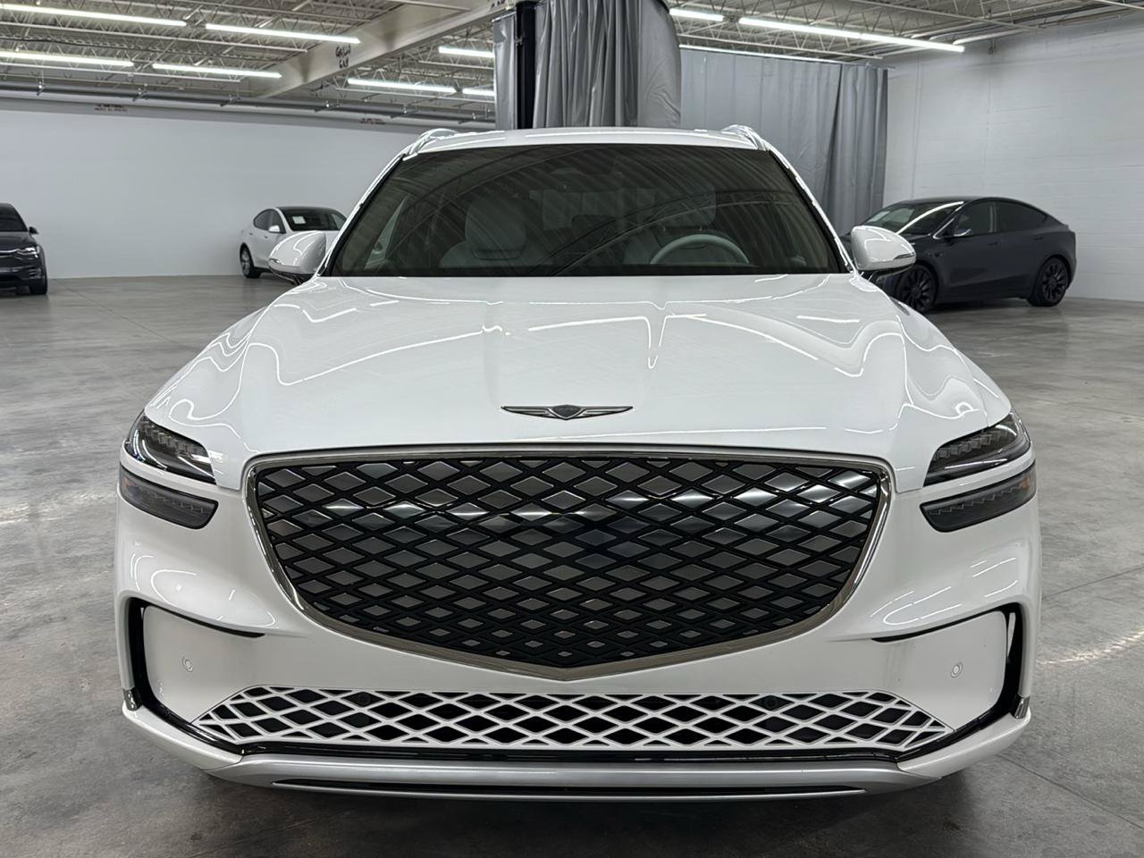 Used 2026 Genesis Electrified GV70 AWD/4WD image 3