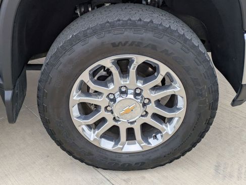 Used 2025 Chevrolet Silverado 2500 LTZ w/ LTZ Premium Texas Edition image 29