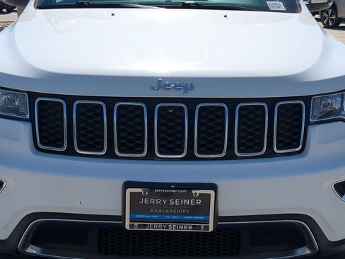 Used 2019 Jeep Grand Cherokee Limited AWD/4WD image 10