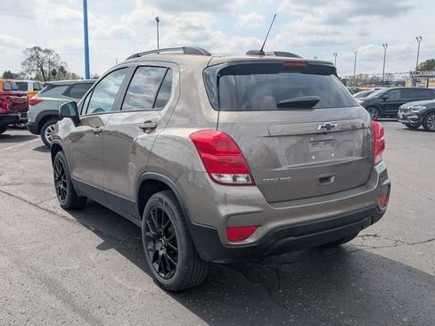 Used 2022 Chevrolet Trax LT w/ Driver Confidence Package image 6