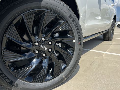 New 2025 Lincoln Navigator L Reserve w/ Jet Appearance Package image 14