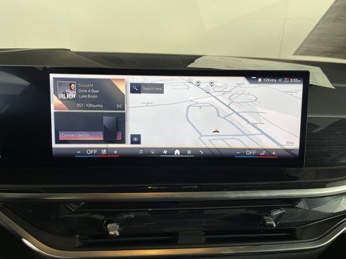 Certified 2025 BMW X5 xDrive40i w/ Executive Package image 13