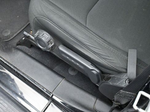 Used 2023 Jeep Gladiator Sport image 14