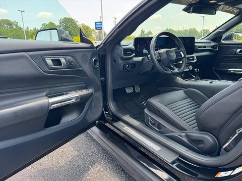 Used 2024 Ford Mustang GT Premium RWD image 13