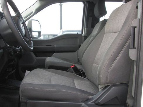 Used 2023 Ford F250 XL w/ FX4 Off-Road Package AWD/4WD image 12