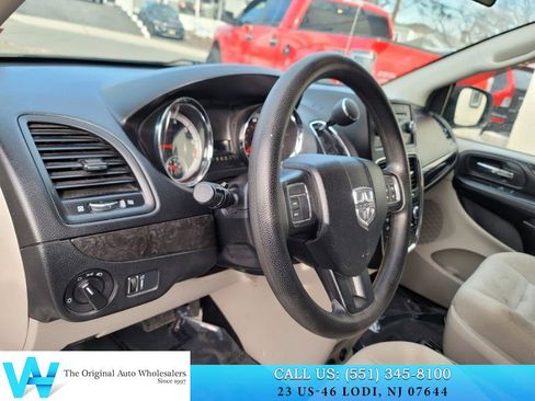 Used 2015 Dodge Grand Caravan SE w/ Quick Order Package 29E SE image 8