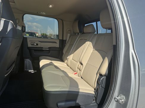 Used 2019 RAM 2500 Limited AWD/4WD image 12