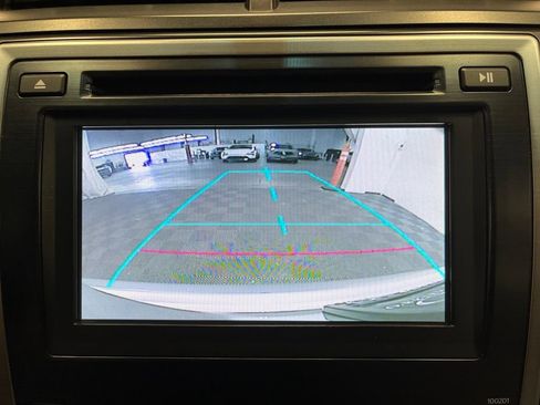 Used 2014 Toyota Camry LE FWD image 8