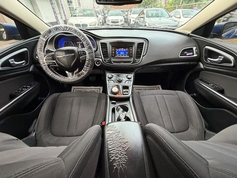 Used 2015 Chrysler 200 Limited FWD image 39
