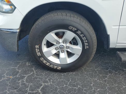 Used 2016 RAM 1500 Classic SLT image 4